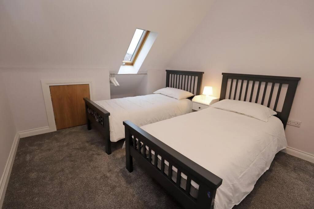 Royal Hillsborough Village Luxury Townhouse Extérieur photo