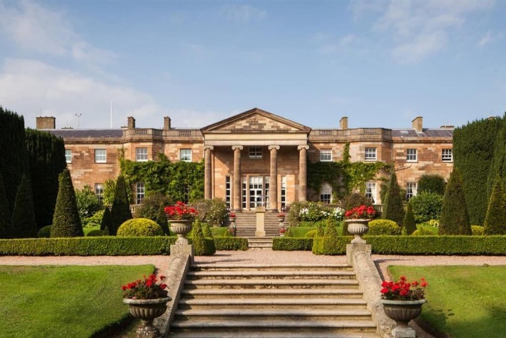 Royal Hillsborough Village Luxury Townhouse Extérieur photo
